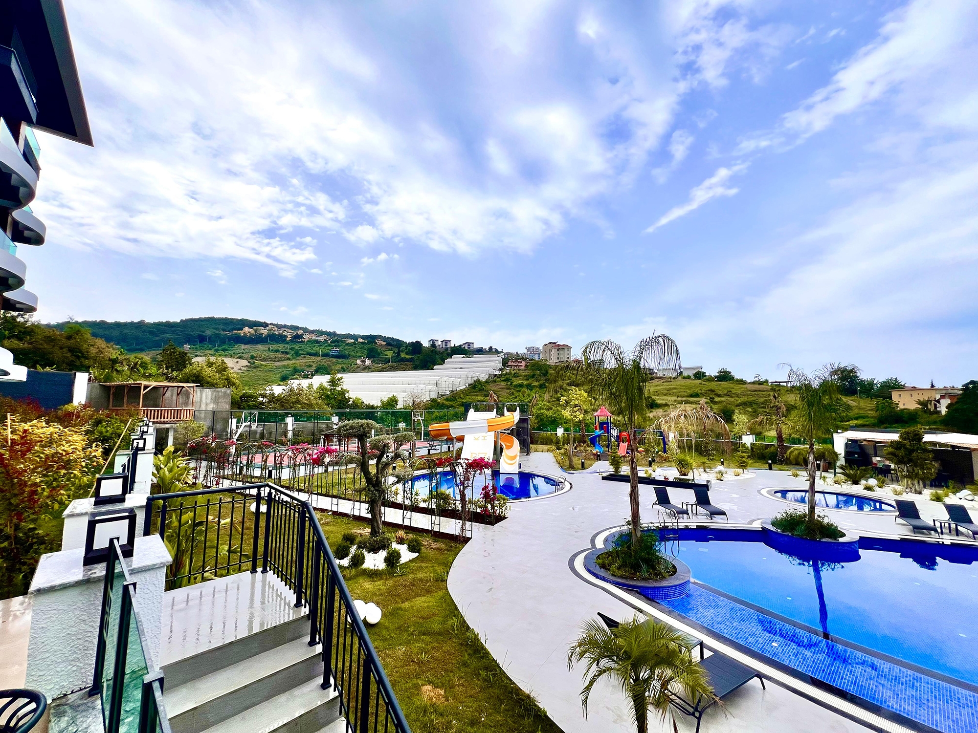 Lyxig 2+1 lägenhet med bergsutsikt, Alanya - Kargicak