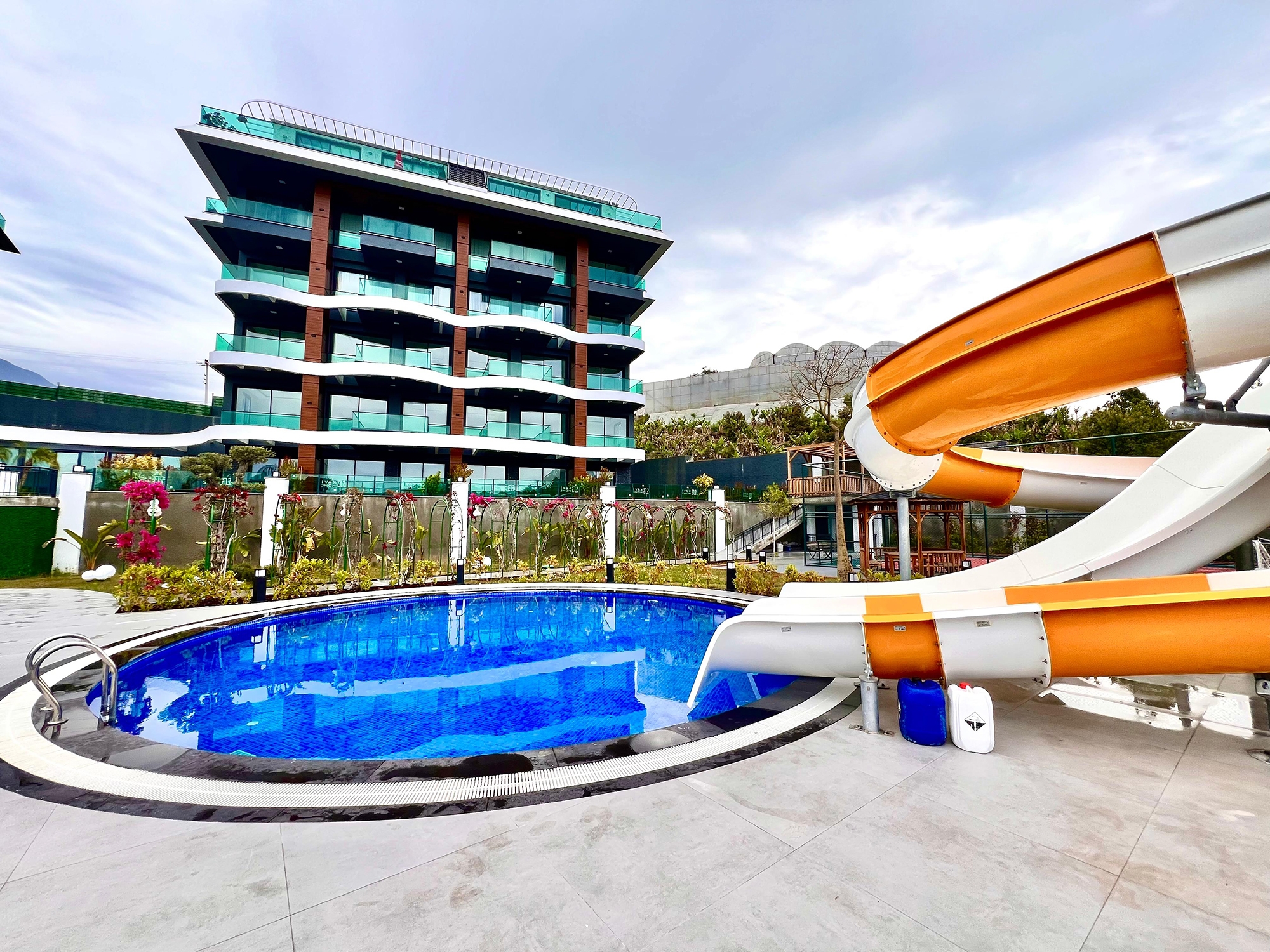 Lyxig 2+1 lägenhet med bergsutsikt, Alanya - Kargicak