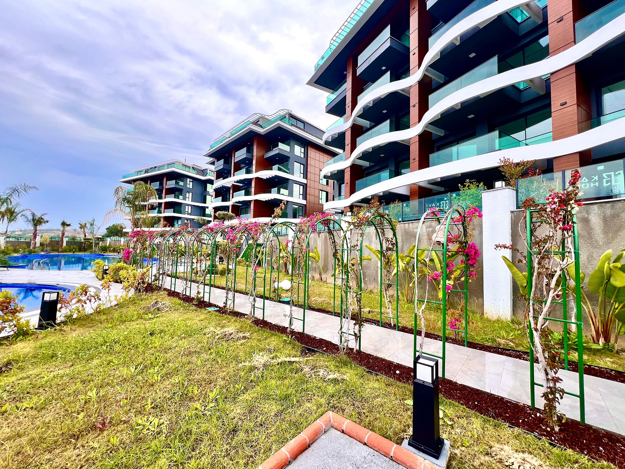 Lyxig 2+1 lägenhet med bergsutsikt, Alanya - Kargicak