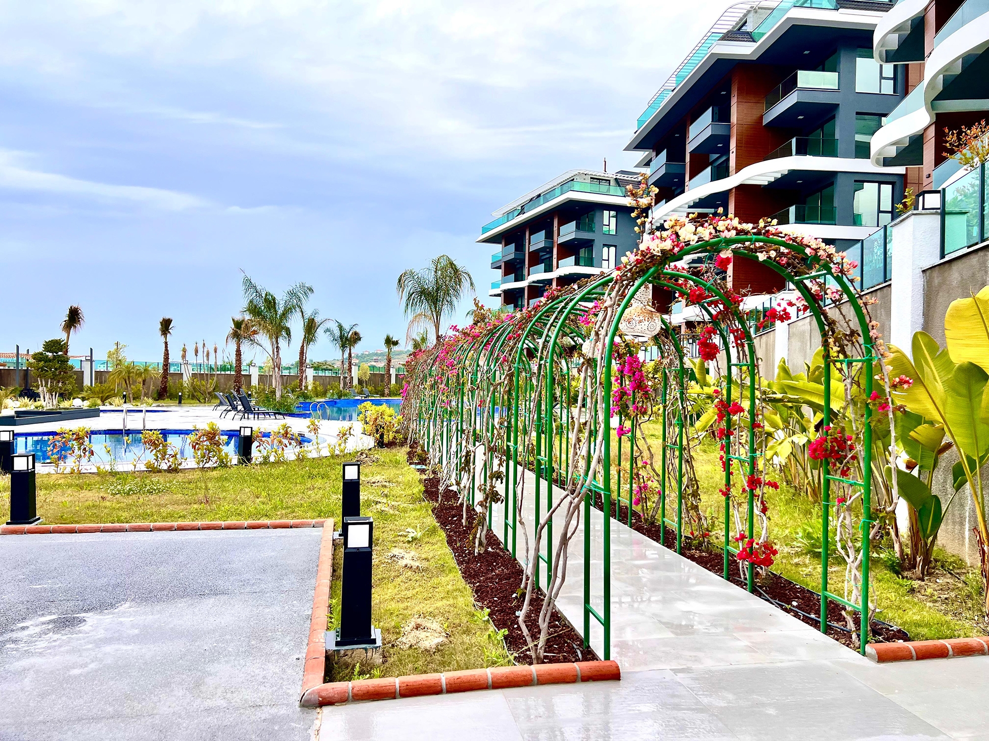 Lyxig 2+1 lägenhet med bergsutsikt, Alanya - Kargicak