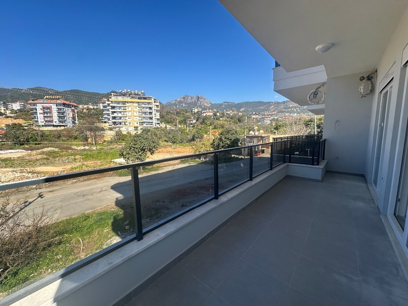 Luksus 1+1 Lejlighed med Bjergudsigt i Alanya - Oba