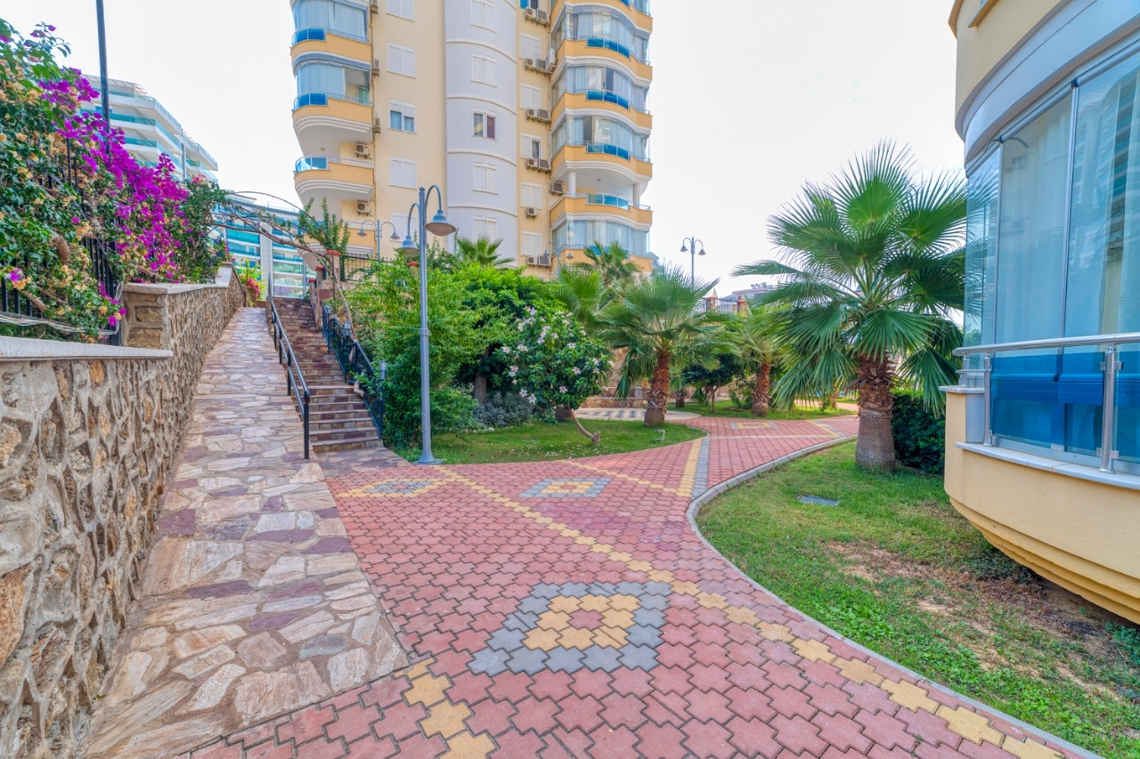 Luxurious 3+1 Apartment with Sea and Mountain Views, Alanya - Mahmutlar
