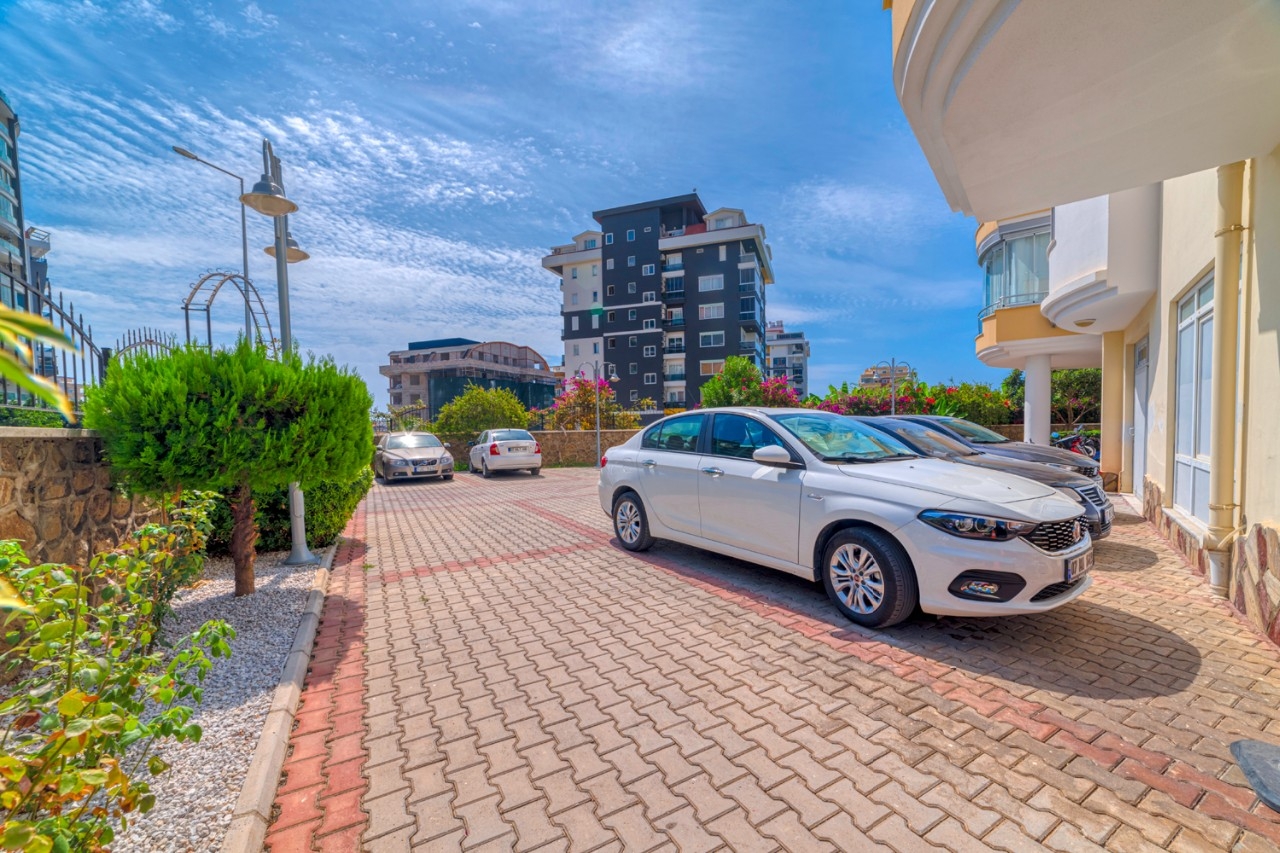 Luxurious 3+1 Apartment with Sea and Mountain Views, Alanya - Mahmutlar