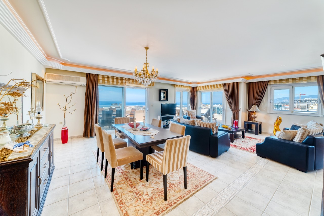 Luxurious 3+1 Apartment with Sea and Mountain Views, Alanya - Mahmutlar