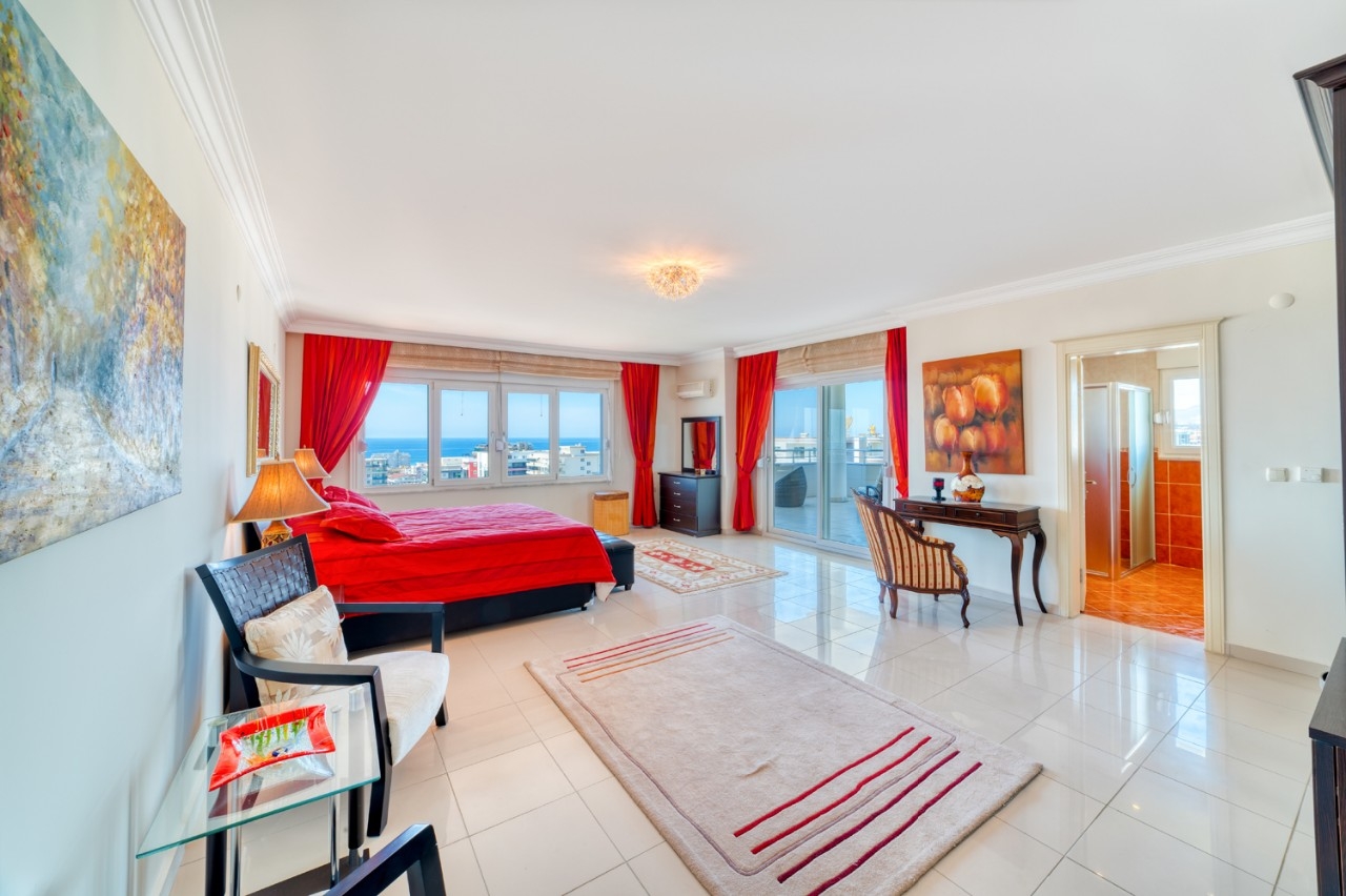 Luxurious 3+1 Apartment with Sea and Mountain Views, Alanya - Mahmutlar