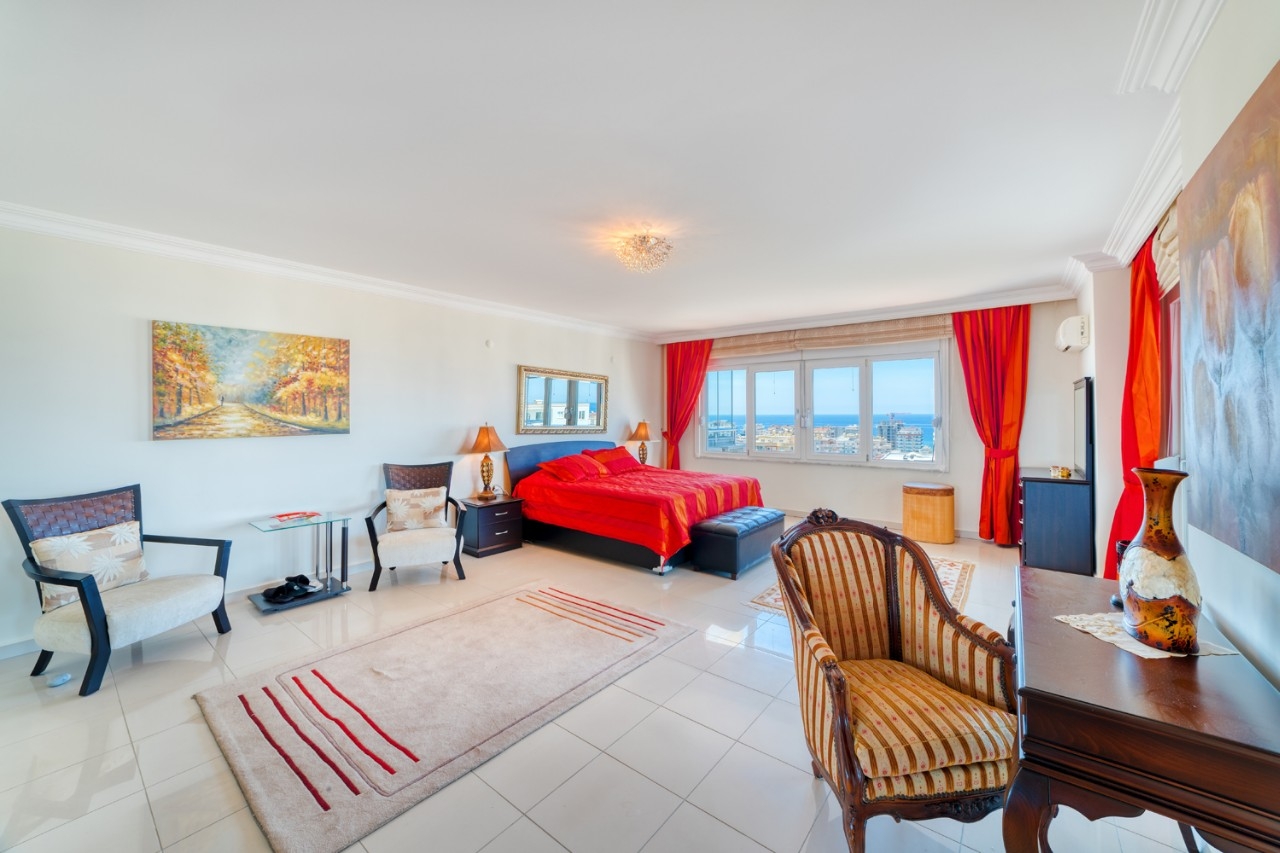 Luxurious 3+1 Apartment with Sea and Mountain Views, Alanya - Mahmutlar