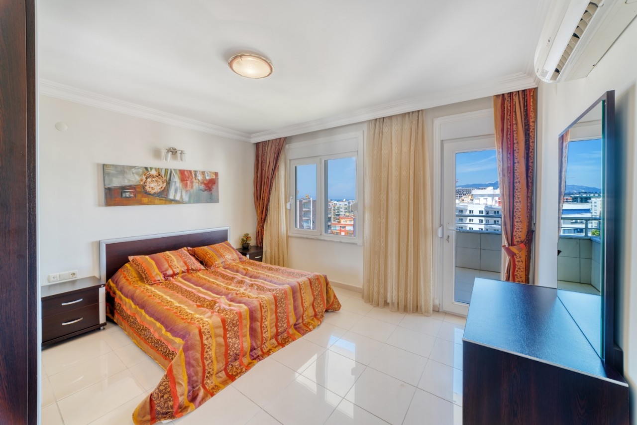 Luxurious 3+1 Apartment with Sea and Mountain Views, Alanya - Mahmutlar