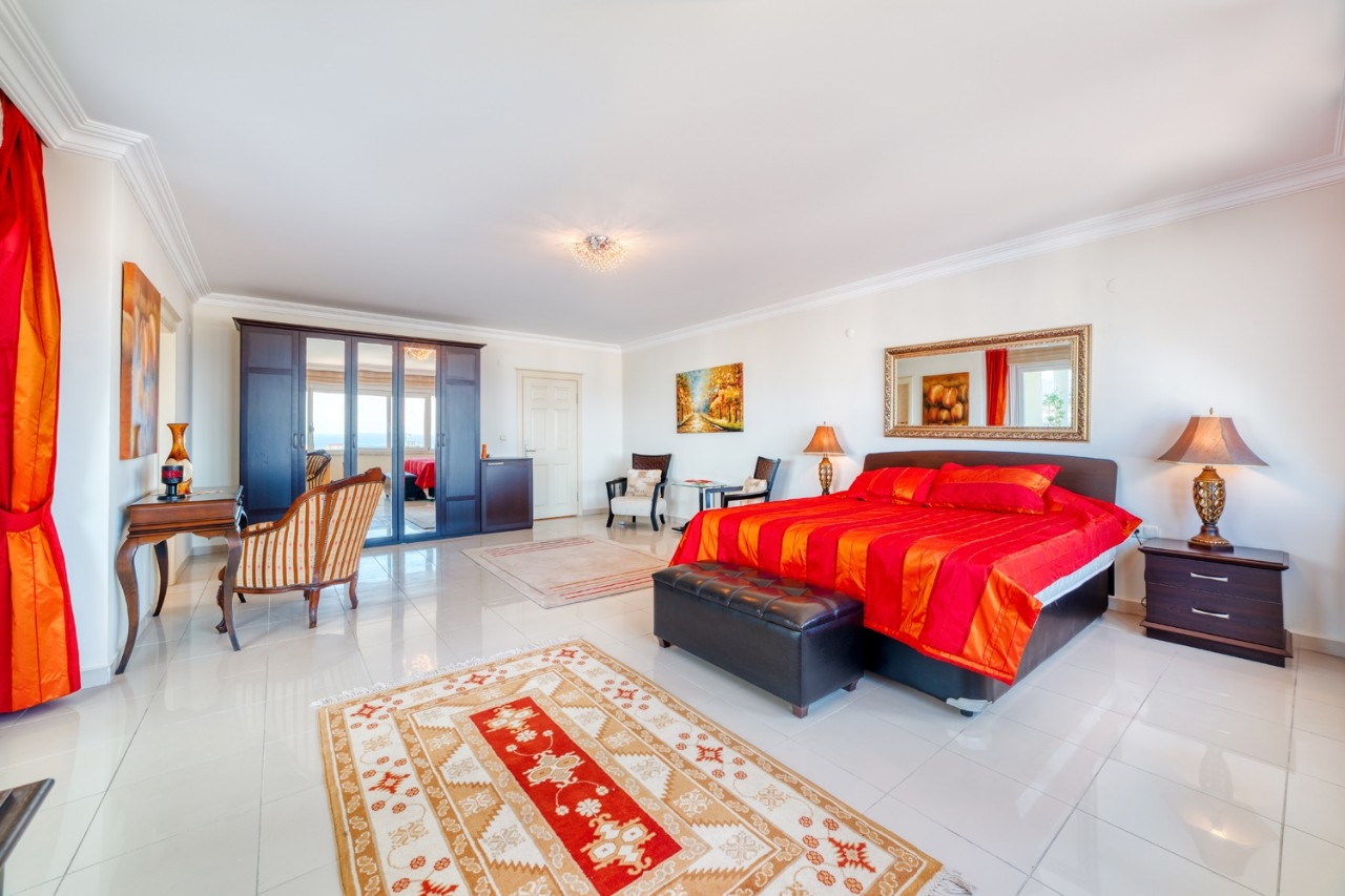 Luxurious 3+1 Apartment with Sea and Mountain Views, Alanya - Mahmutlar