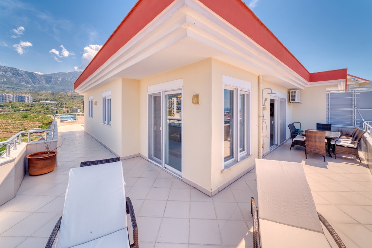 Luxurious 3+1 Apartment with Sea and Mountain Views, Alanya - Mahmutlar