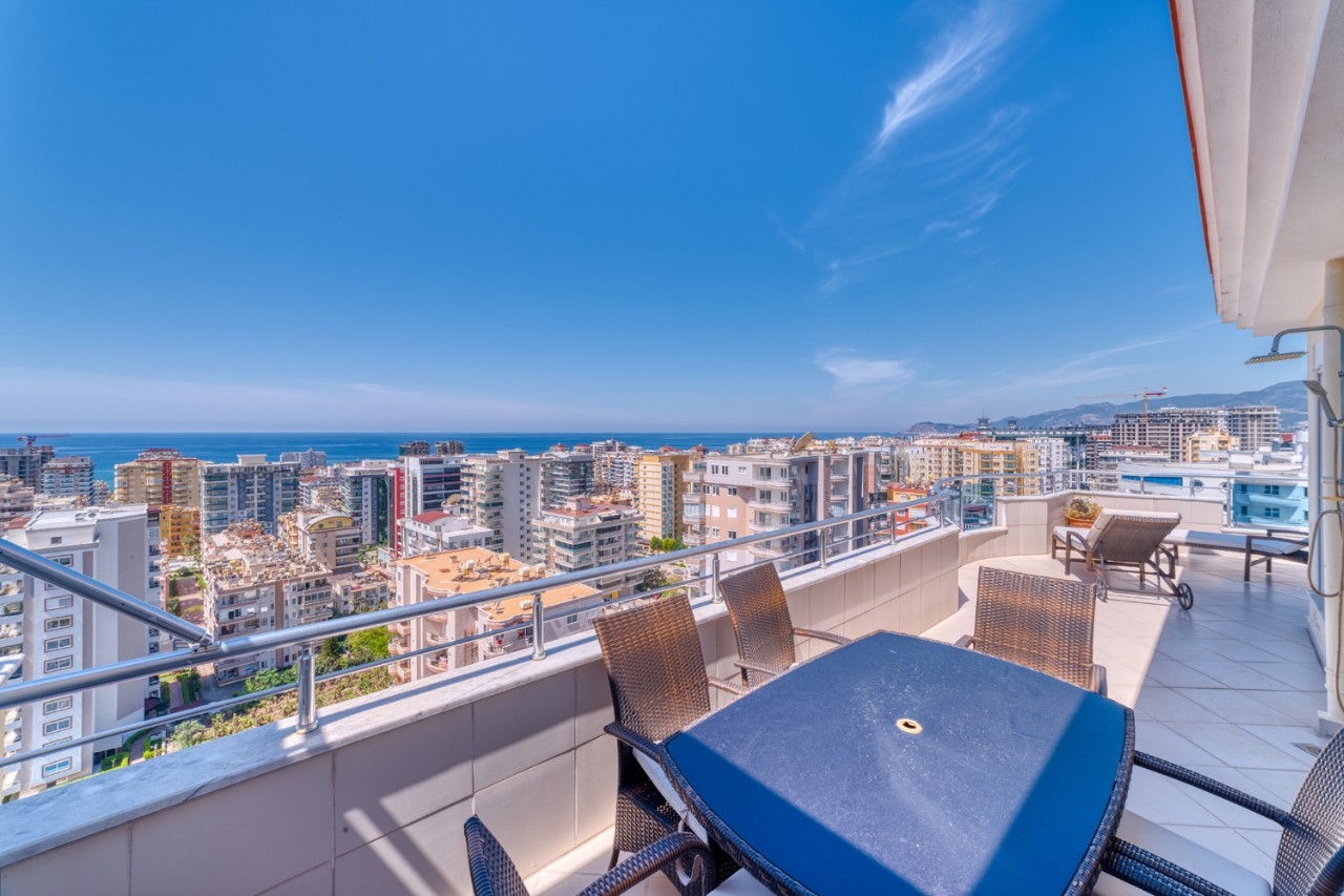 Luxurious 3+1 Apartment with Sea and Mountain Views, Alanya - Mahmutlar