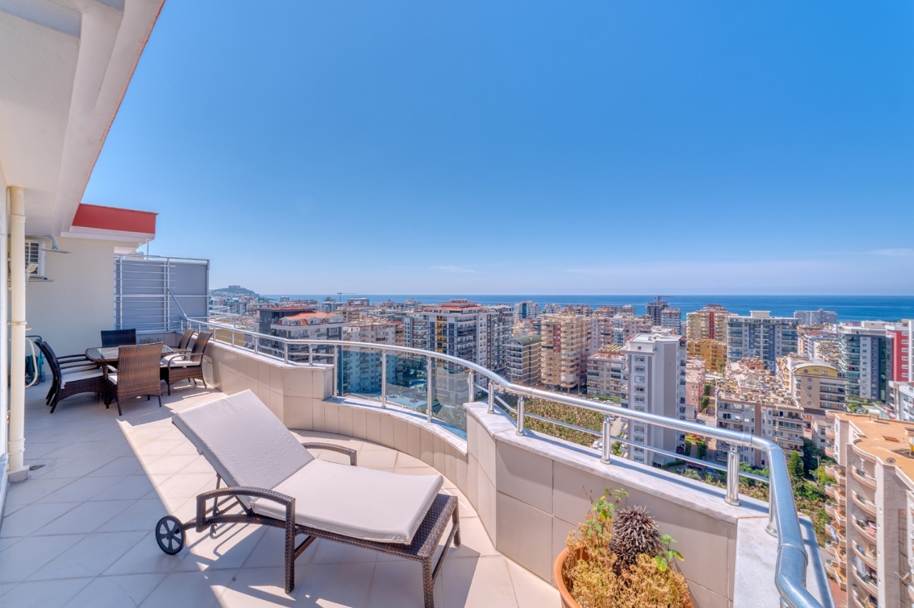 Luxurious 3+1 Apartment with Sea and Mountain Views, Alanya - Mahmutlar