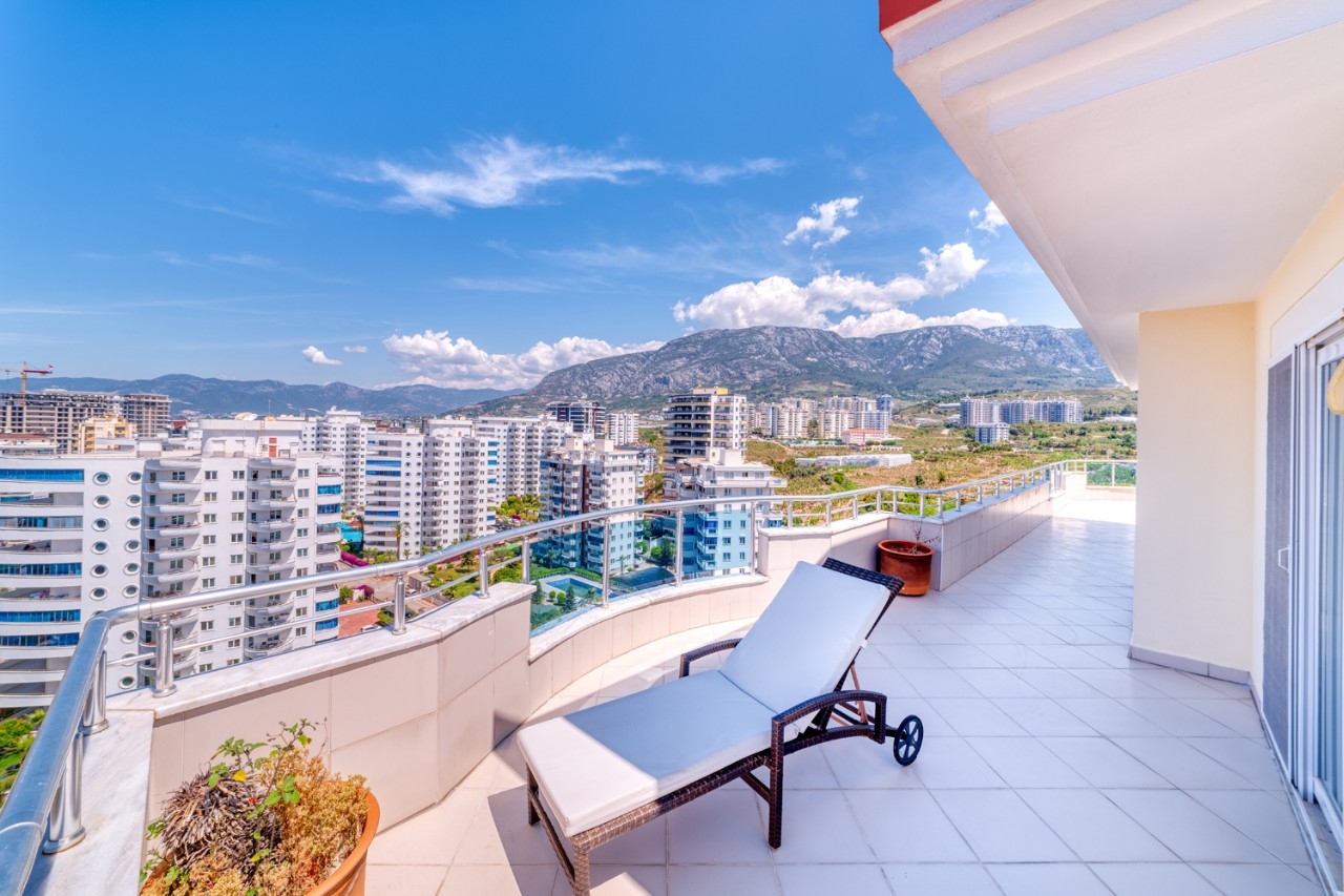 Luxurious 3+1 Apartment with Sea and Mountain Views, Alanya - Mahmutlar