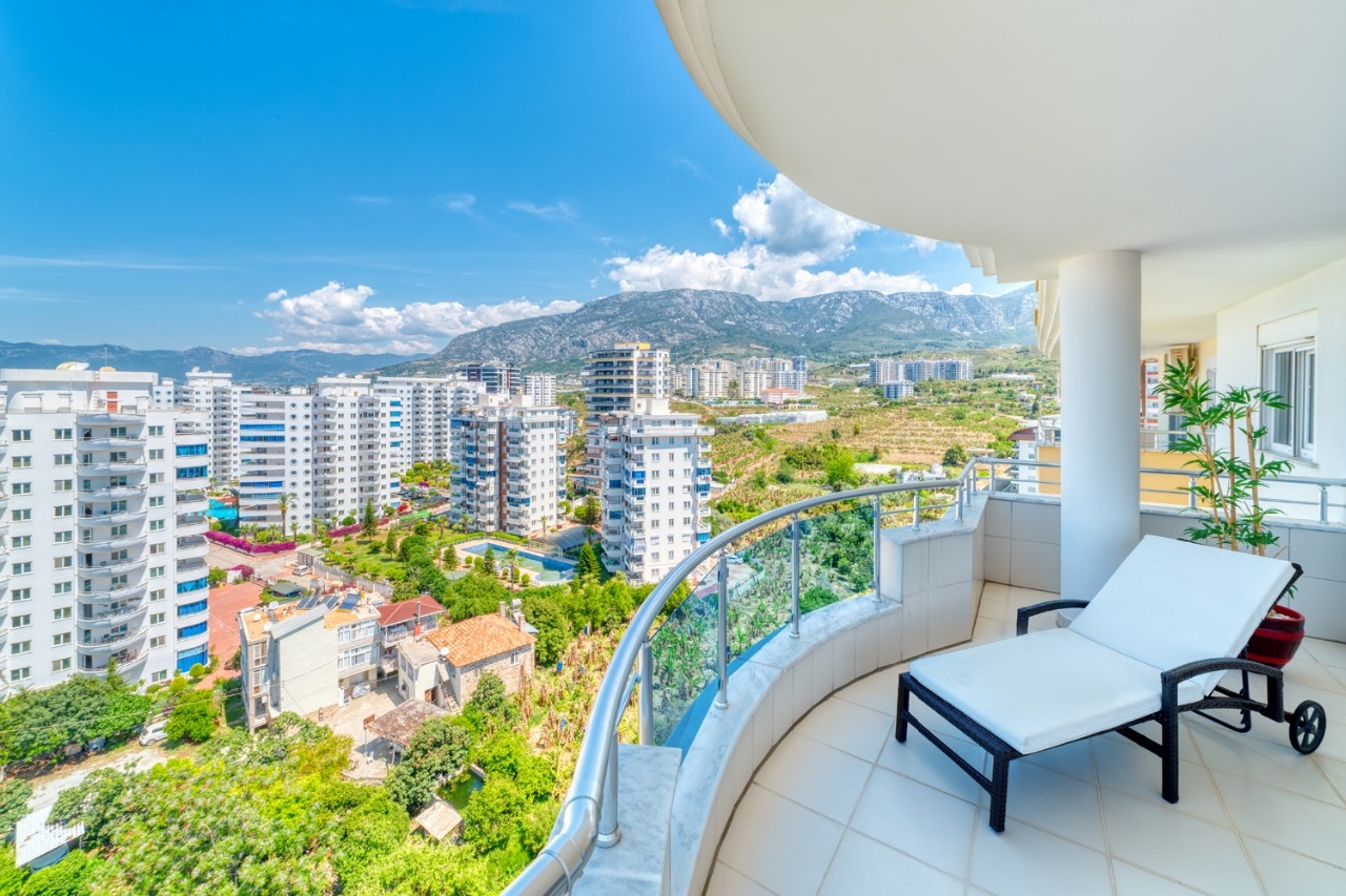 Luxurious 3+1 Apartment with Sea and Mountain Views, Alanya - Mahmutlar