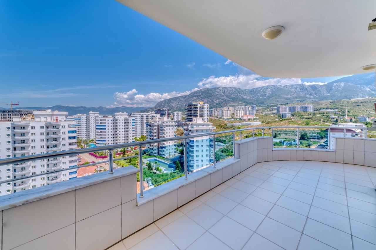 Luxurious 3+1 Apartment with Sea and Mountain Views, Alanya - Mahmutlar
