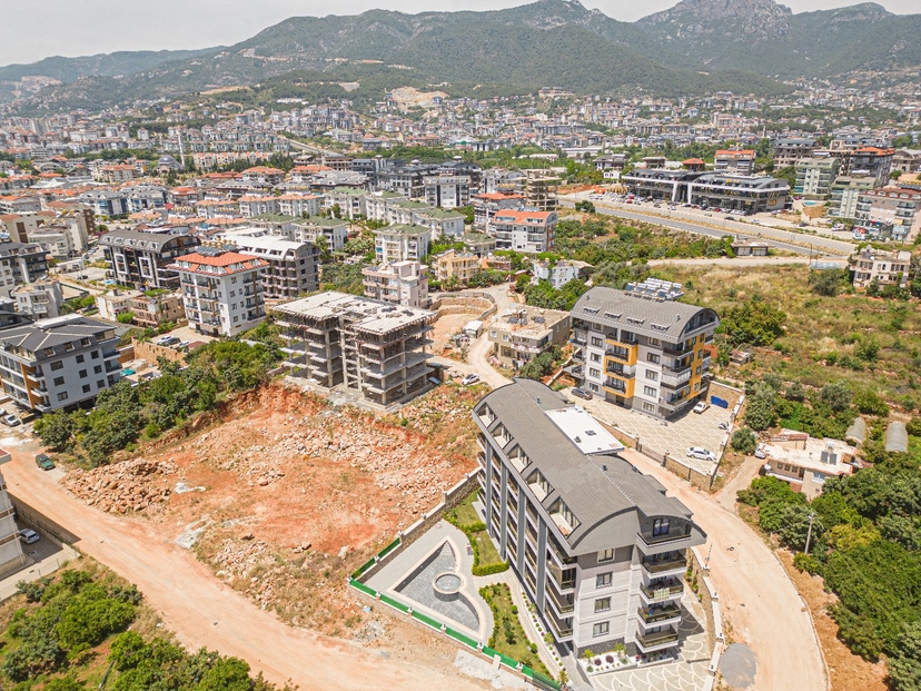Ylellinen 1+1 asunto vuorinäköalalla Oba, Alanya
