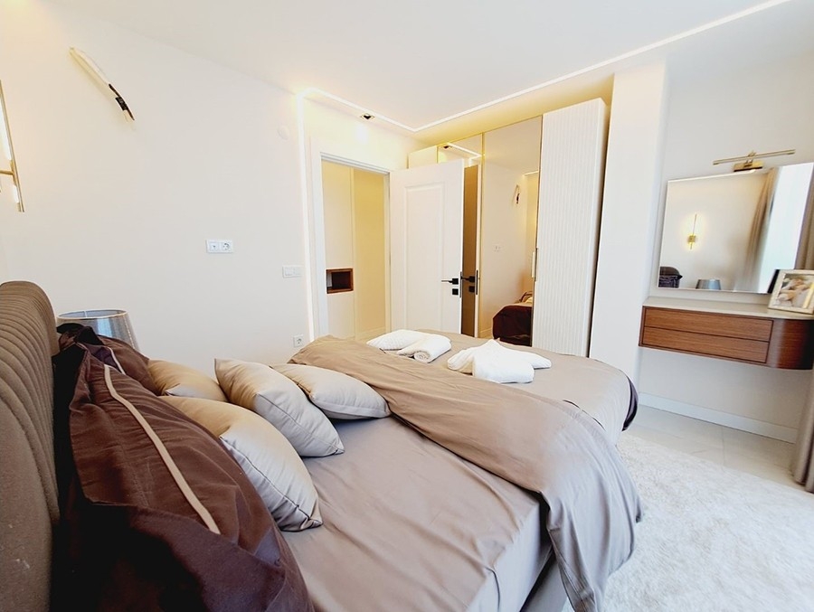 Luxurious 3+1 Apartment with Stunning Views in Alanya