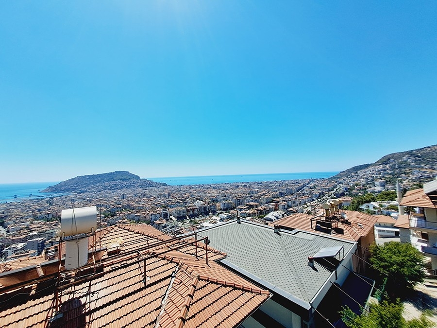 Luxurious 3+1 Apartment with Stunning Views in Alanya