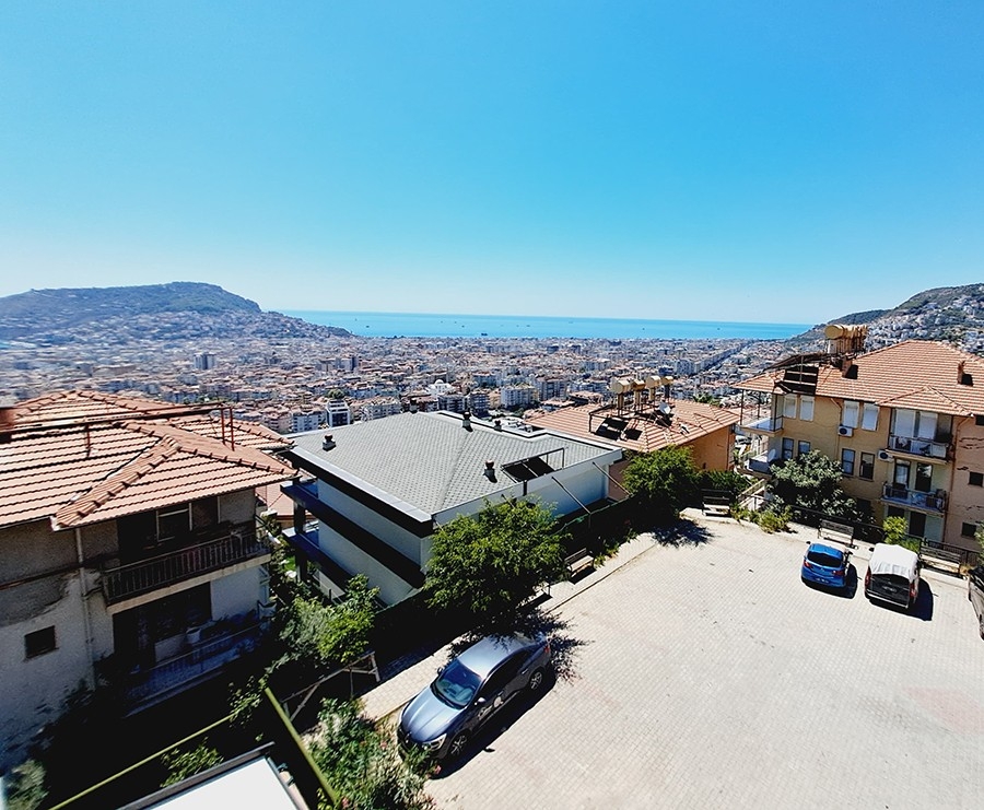 Luxurious 3+1 Apartment with Stunning Views in Alanya