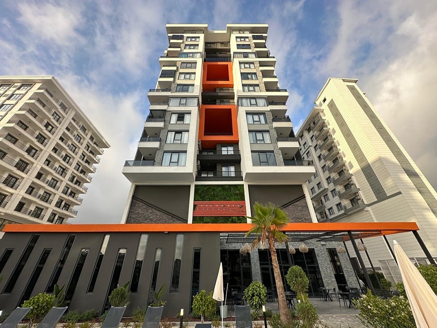 Luxury 1+1 Apartment with Mountain View in Mahmutlar