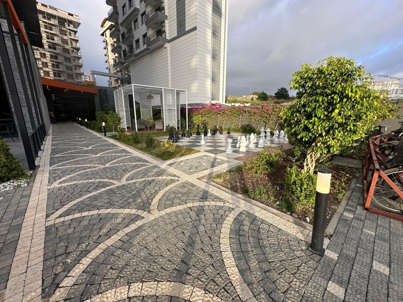 Luxury 1+1 Apartment with Mountain View in Mahmutlar