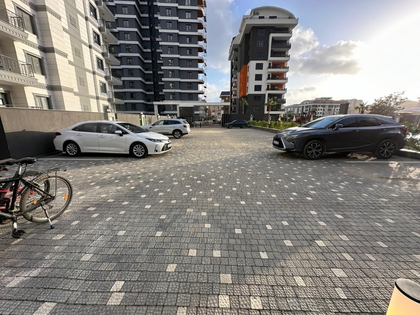Luxury 1+1 Apartment with Mountain View in Mahmutlar