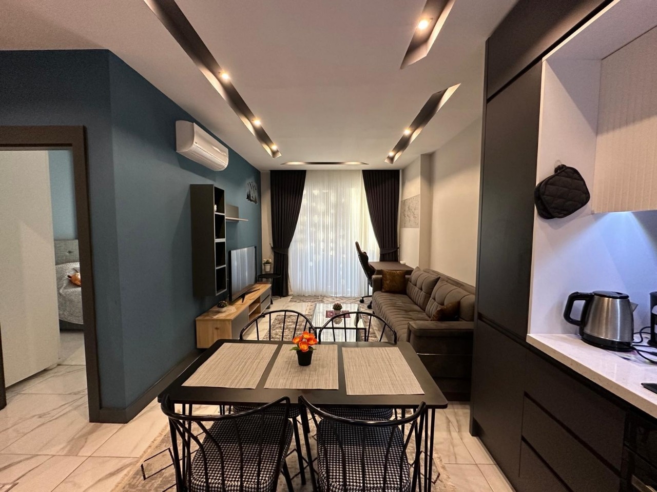 Luxury 1+1 Apartment with Mountain View in Mahmutlar
