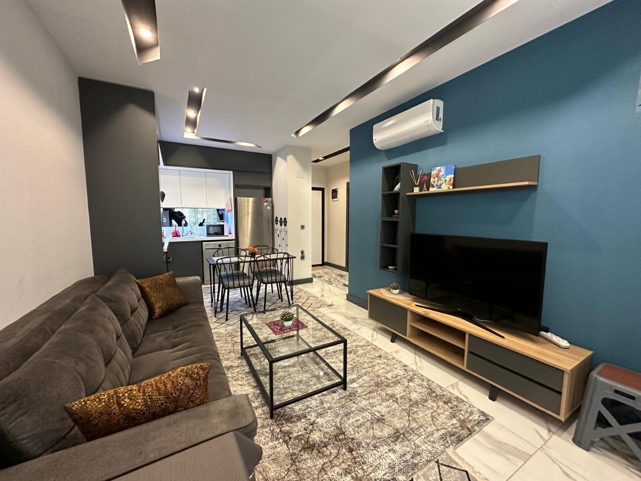Luxury 1+1 Apartment with Mountain View in Mahmutlar