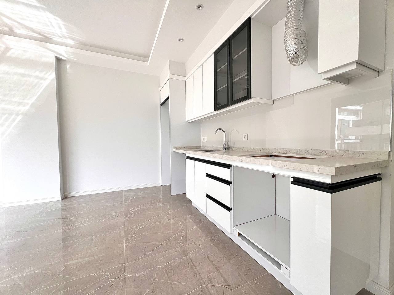 Luxuriöses 2+1 Apartment mit Bergblick in Oba, Alanya