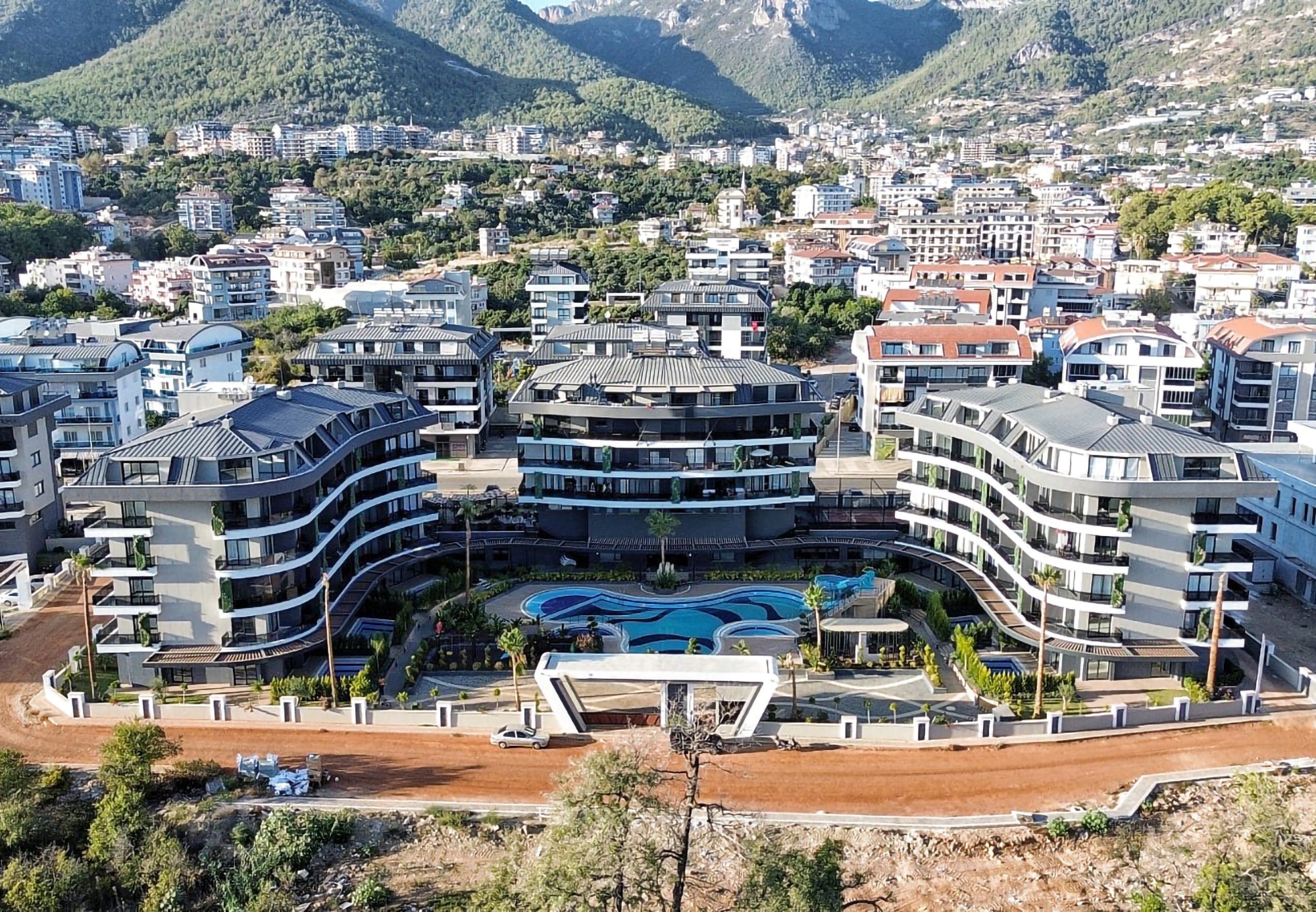 Luksus 1+1 Lejlighed med Bjergudsigt i Alanya - Oba