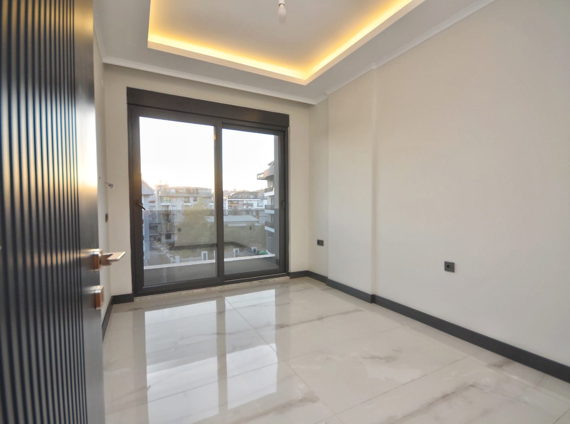 Luksus 1+1 Lejlighed med Bjergudsigt i Alanya - Oba