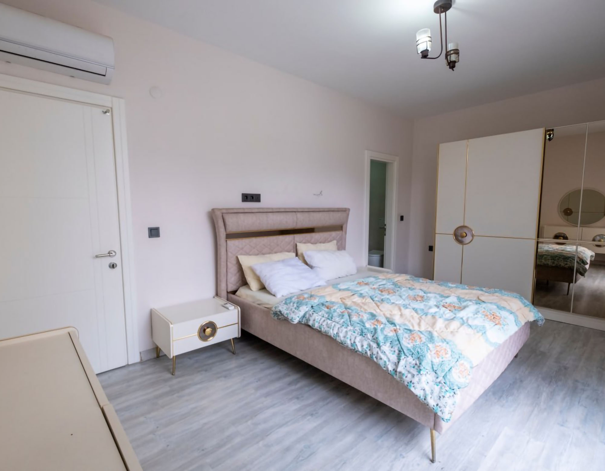Luxuriöse 3+1 Wohnung mit Bergblick, Alanya - Mahmutlar