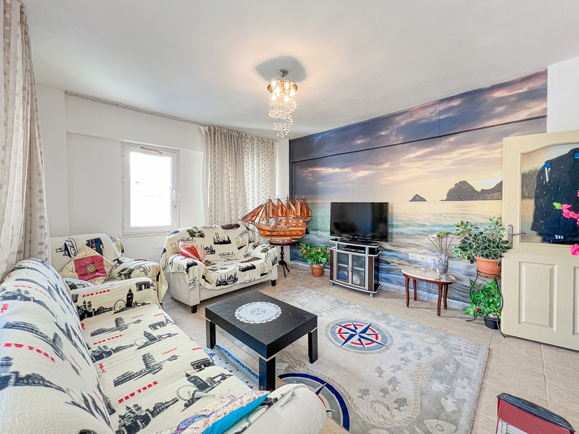 Bergblick 2+1 Wohnung in Mahmutlar, Alanya