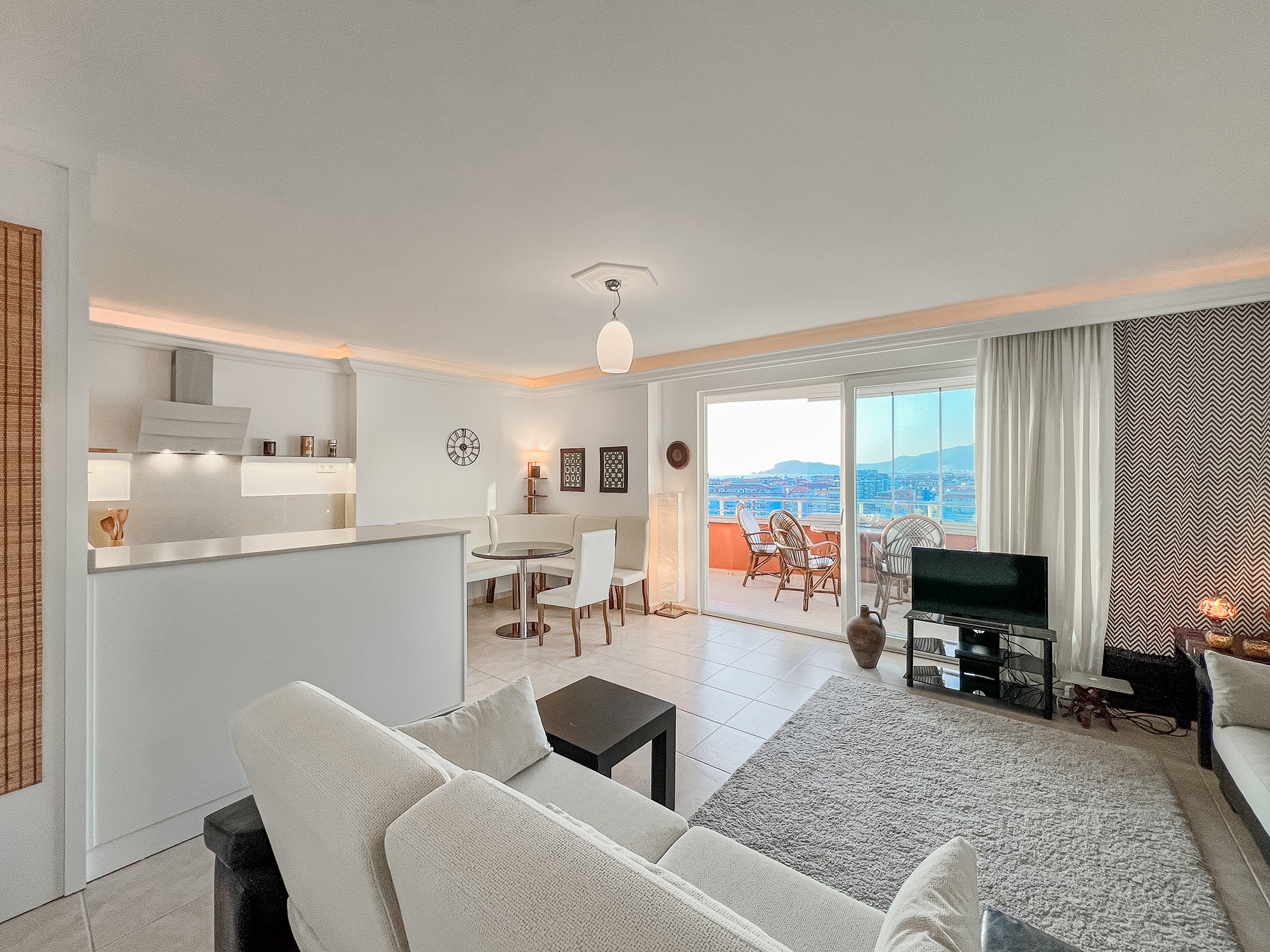 Luxuriöse 2+1 Wohnung mit Meerblick und Burgblick, Alanya - Mahmutlar