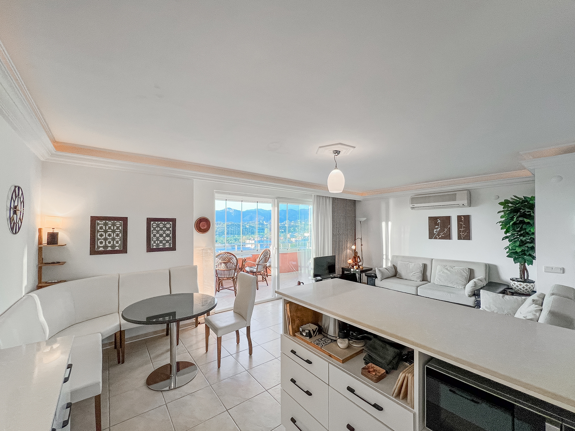 Luxuriöse 2+1 Wohnung mit Meerblick und Burgblick, Alanya - Mahmutlar