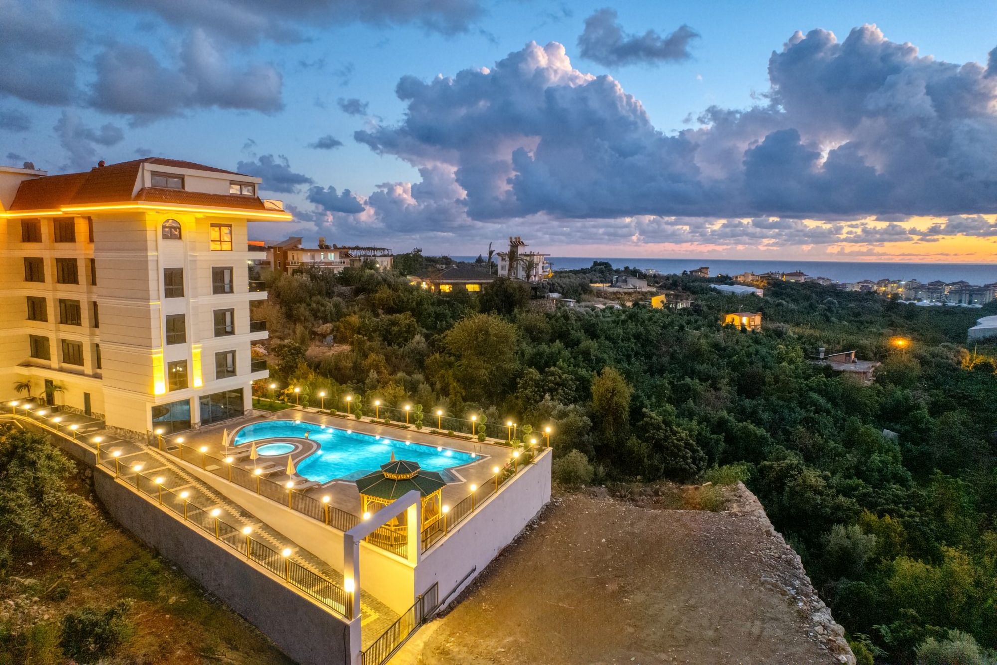 Luxury 3+1 Apartment with Sea and Castle Views, Alanya - Kestel
