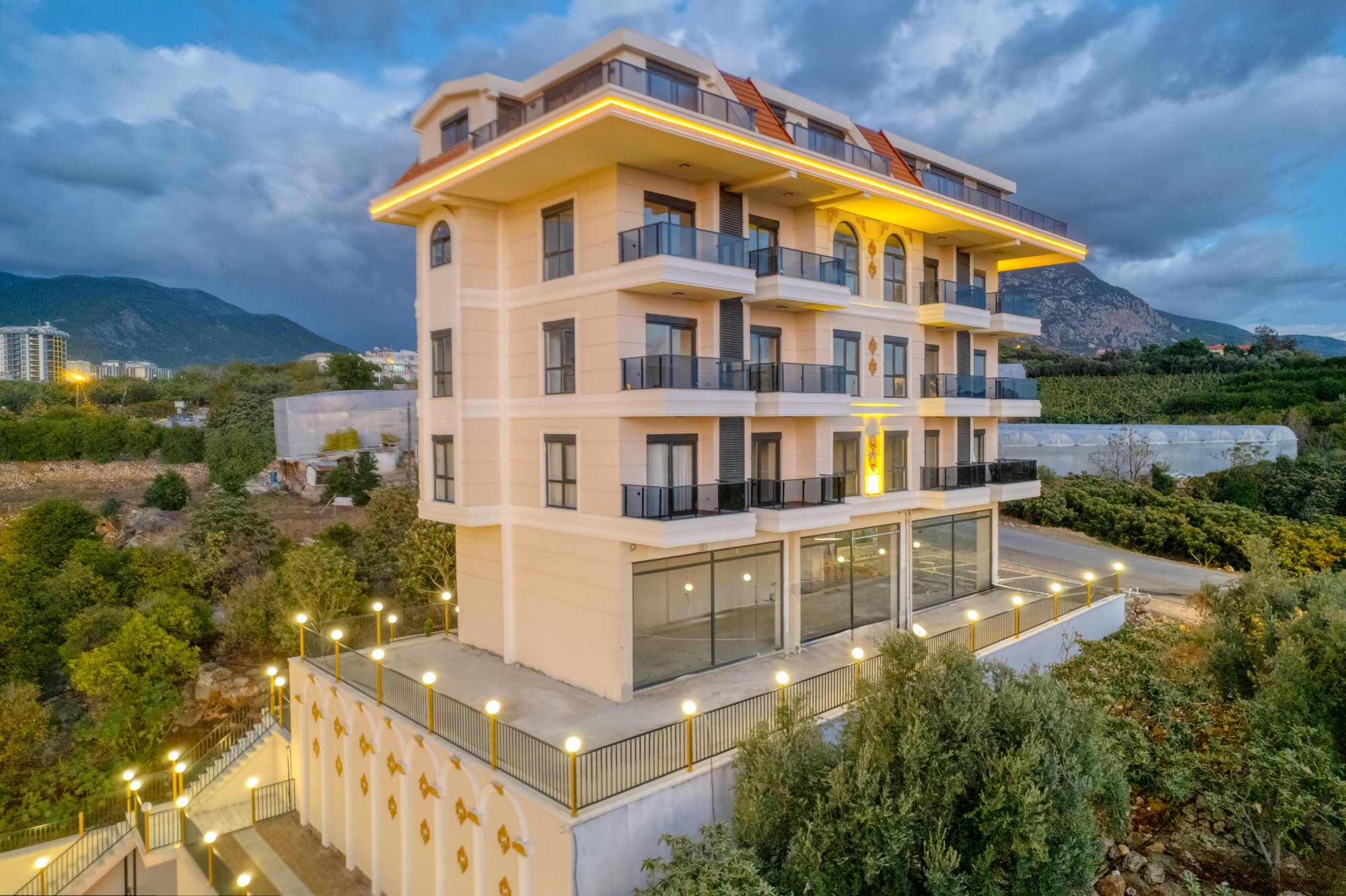 Luxury 3+1 Apartment with Sea and Castle Views, Alanya - Kestel