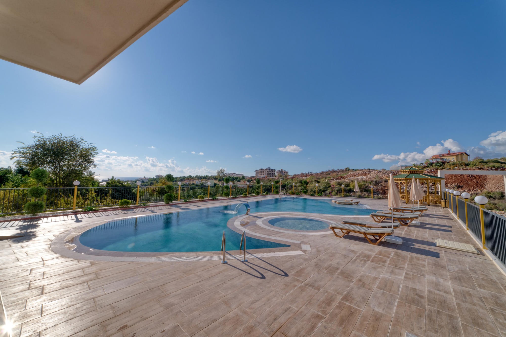 Luxury 3+1 Apartment with Sea and Castle Views, Alanya - Kestel