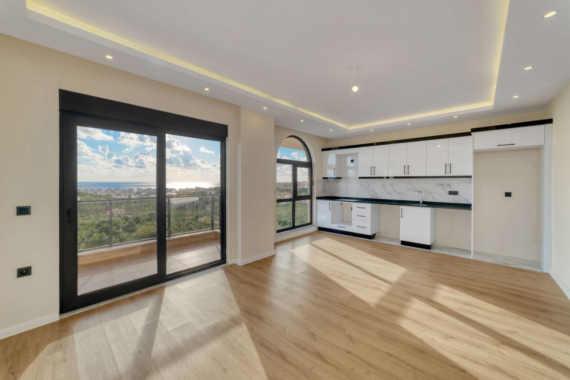 Luxury 3+1 Apartment with Sea and Castle Views, Alanya - Kestel