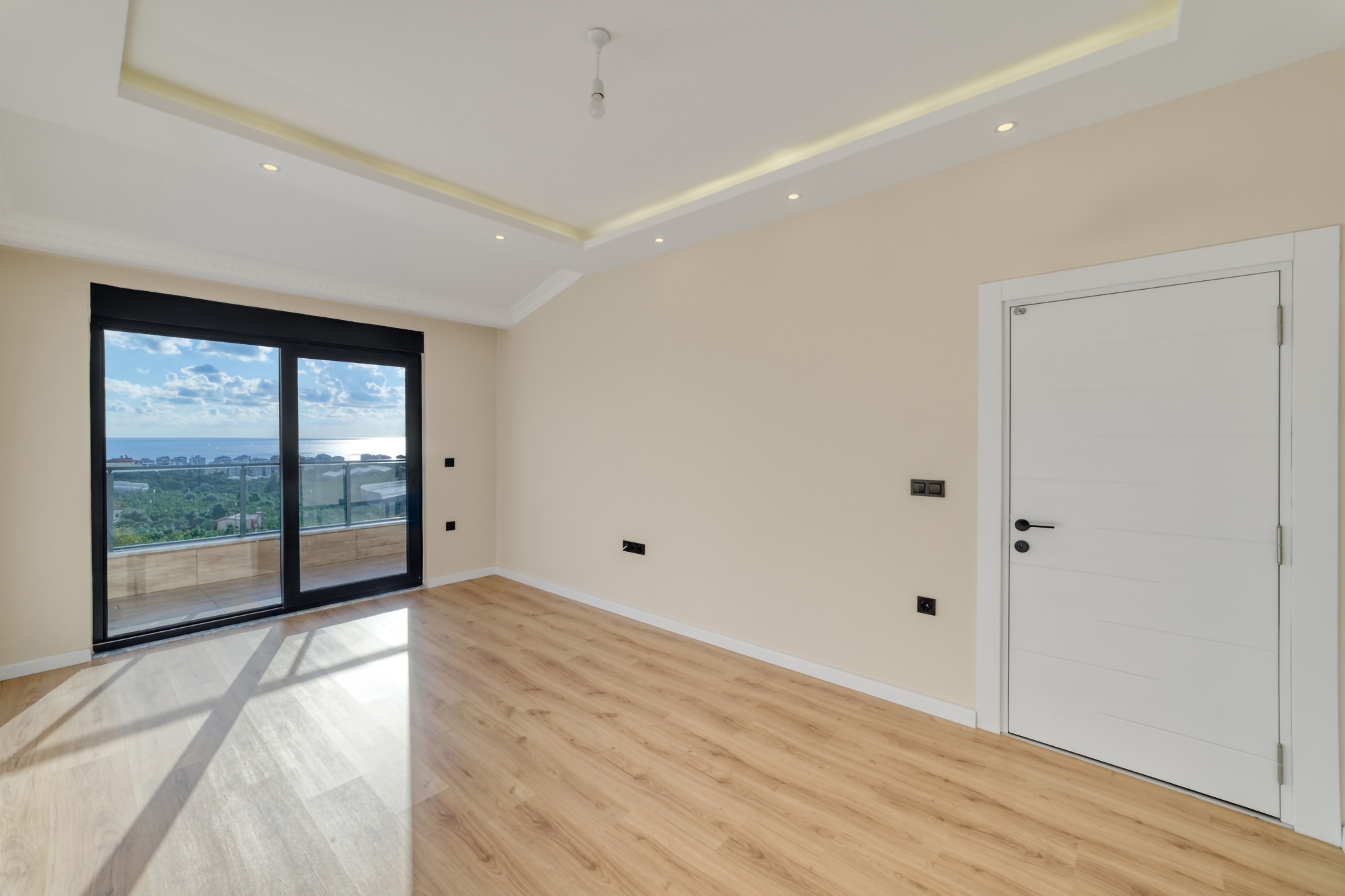 Luxury 3+1 Apartment with Sea and Castle Views, Alanya - Kestel