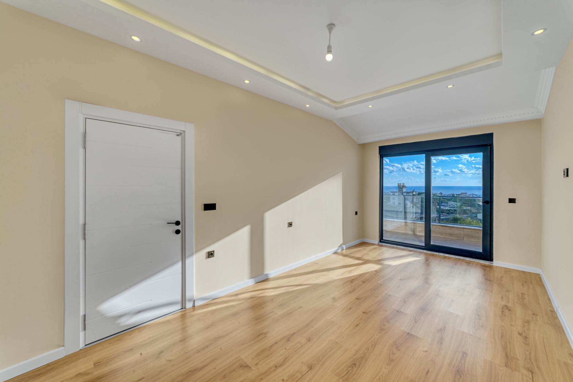 Luxury 3+1 Apartment with Sea and Castle Views, Alanya - Kestel