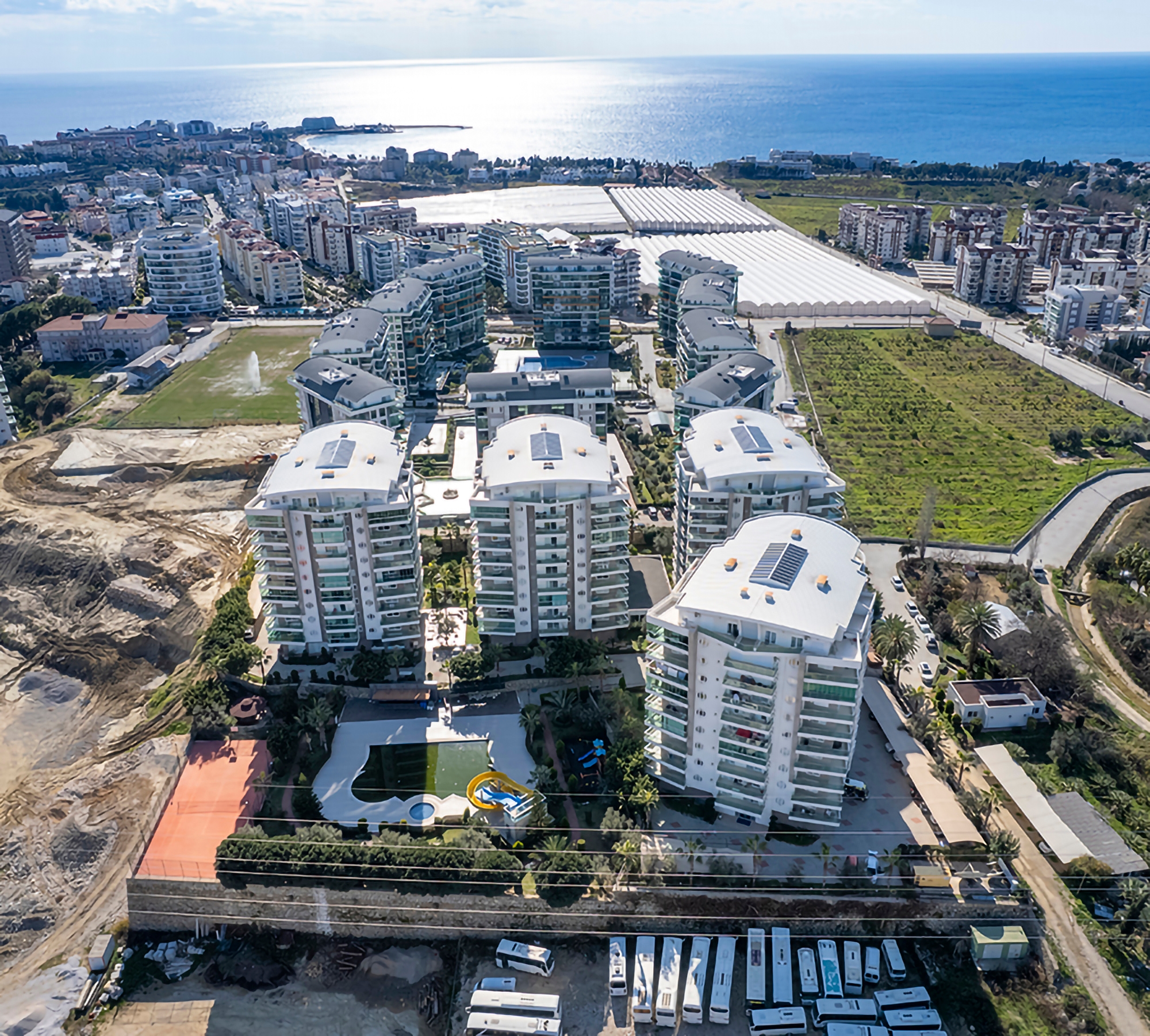 Luksuriøs 1+1 leilighet med fjellutsikt i Avsallar, Alanya