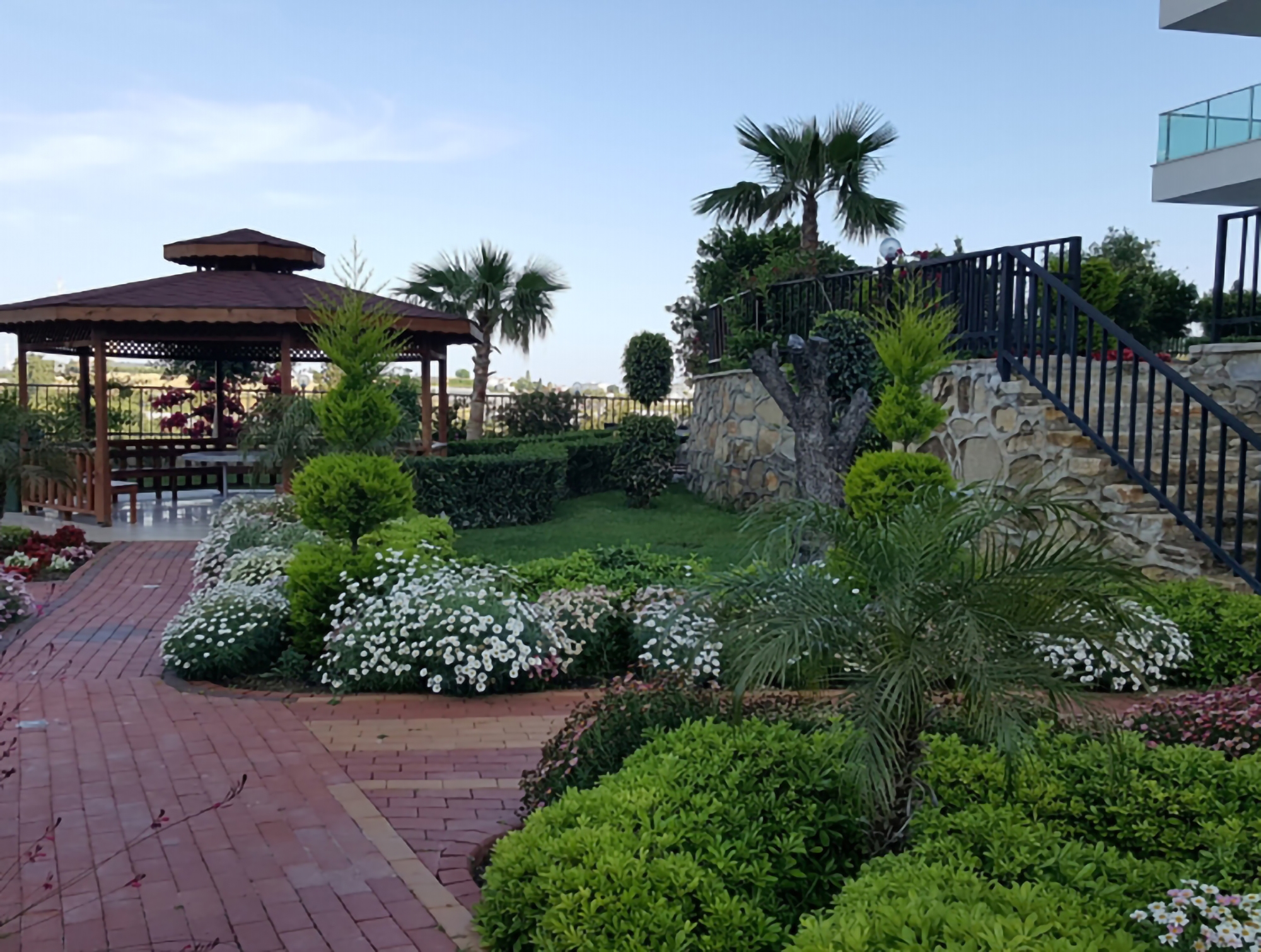 Luksuriøs 1+1 leilighet med fjellutsikt i Avsallar, Alanya