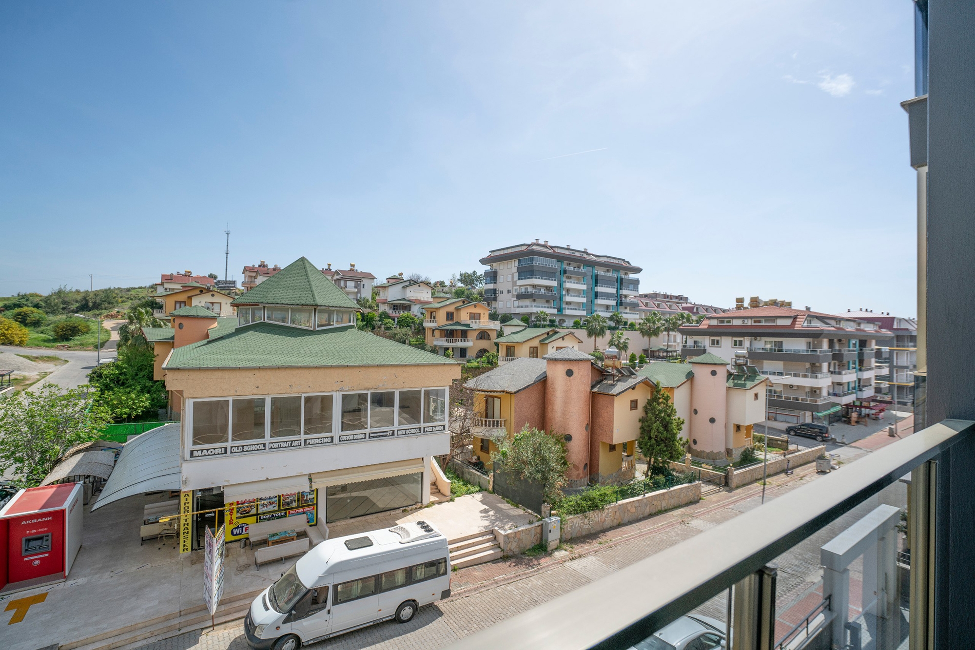 Luksuriøs 1+1 leilighet med utsikt mot fjell i Kestel, Alanya