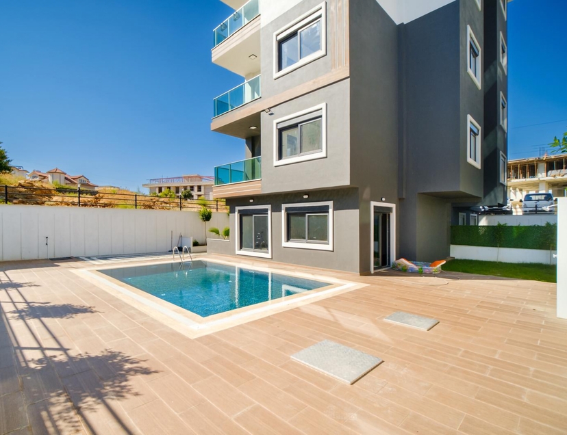 Luxury 2+1 Apartment with Mountain View in Alanya, Oba