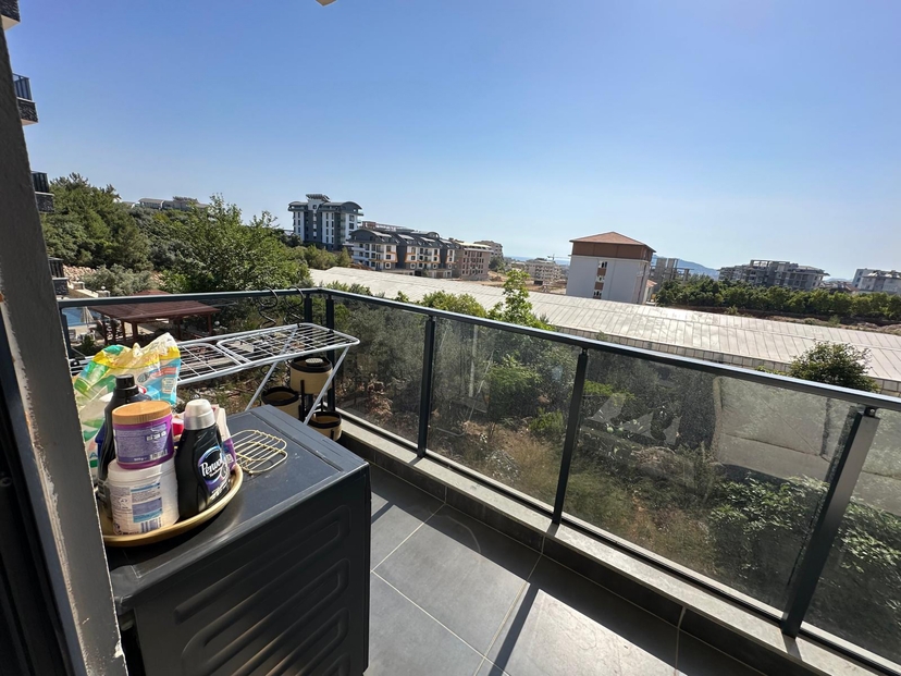 Vuorinäkymillä varustettu 2+1 asunto Oba, Alanya