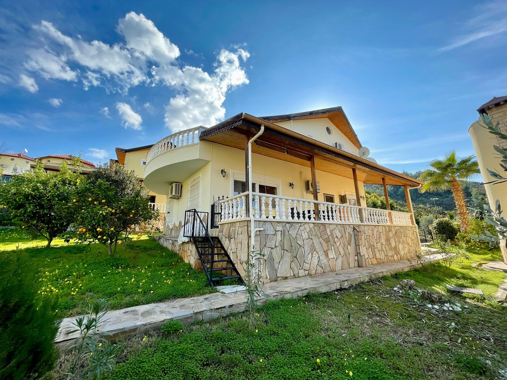 Fantastisk Udsigt 3+1 Villa i Kargicak, Alanya