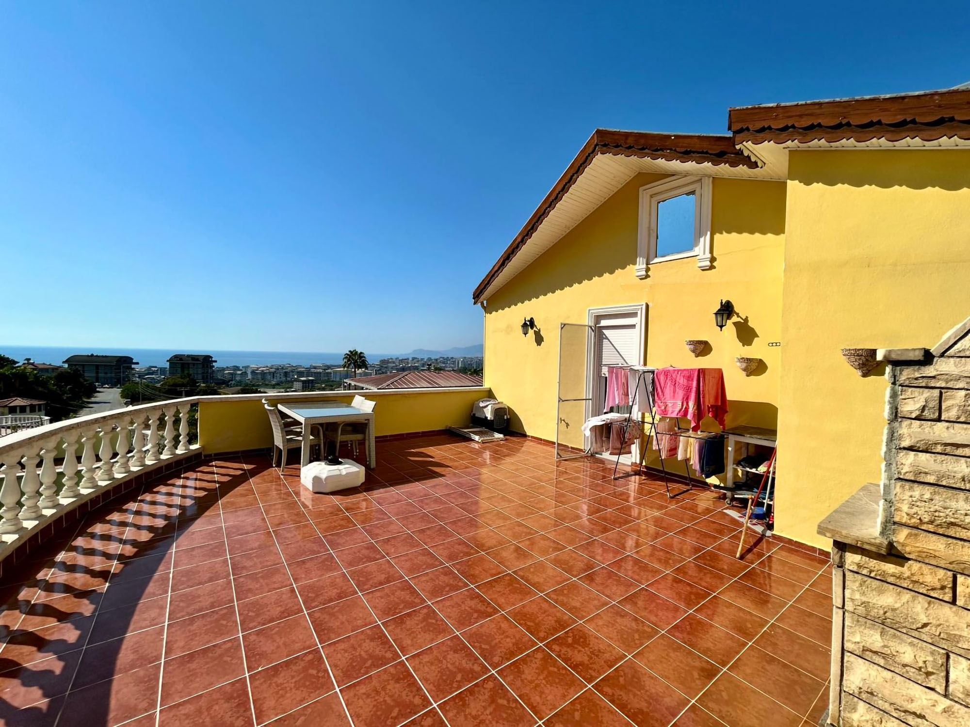 Atemberaubende Meer- und Burgblick-Villa in Kargicak, Alanya