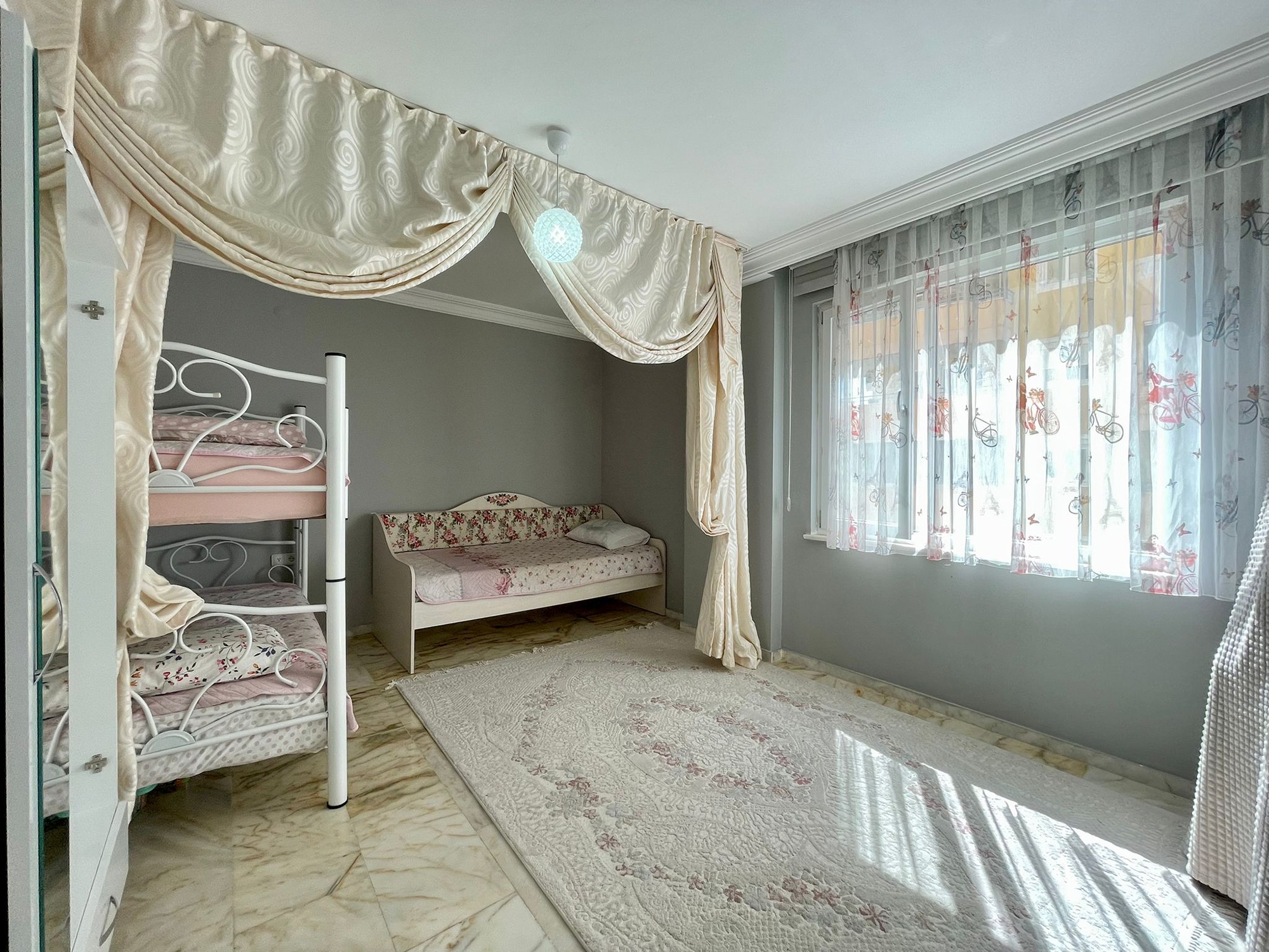 Modernes 2+1 Apartment mit Bergblick, Alanya - Mahmutlar