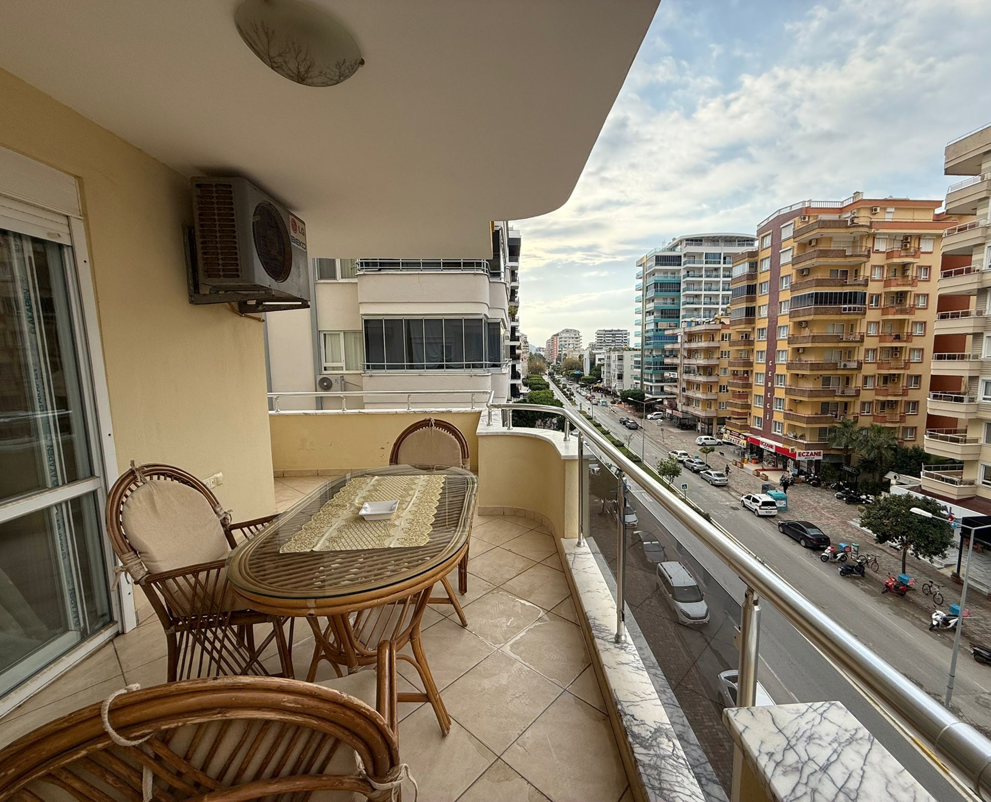 Bergblick 2+1 Wohnung in Mahmutlar, Alanya