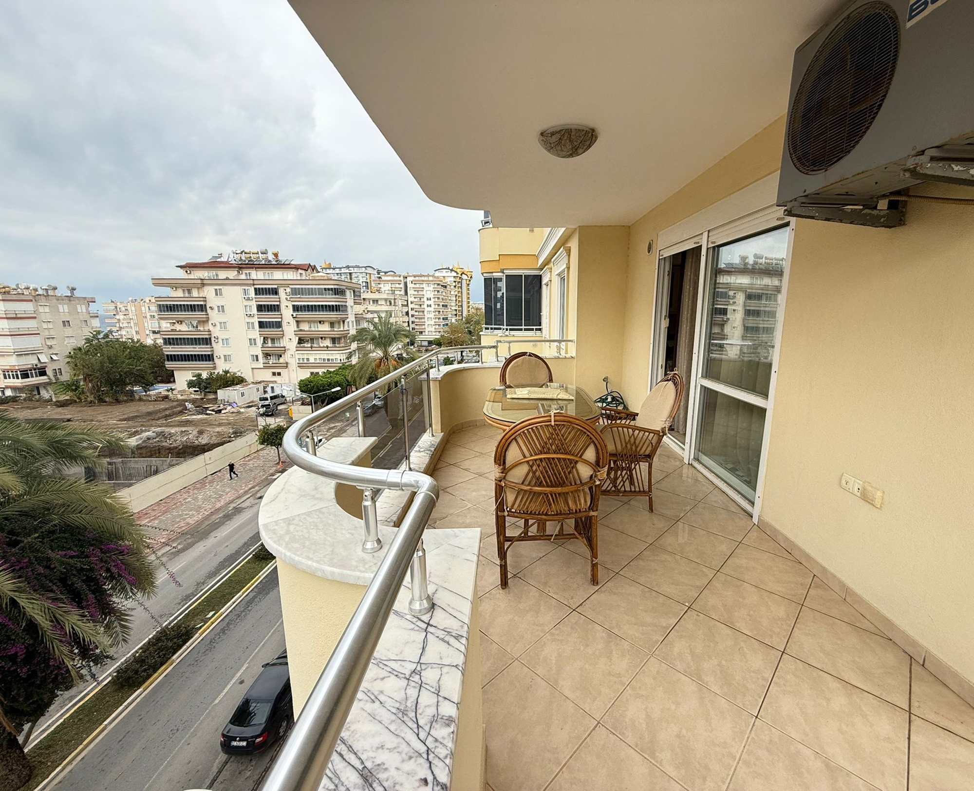 Bergblick 2+1 Wohnung in Mahmutlar, Alanya